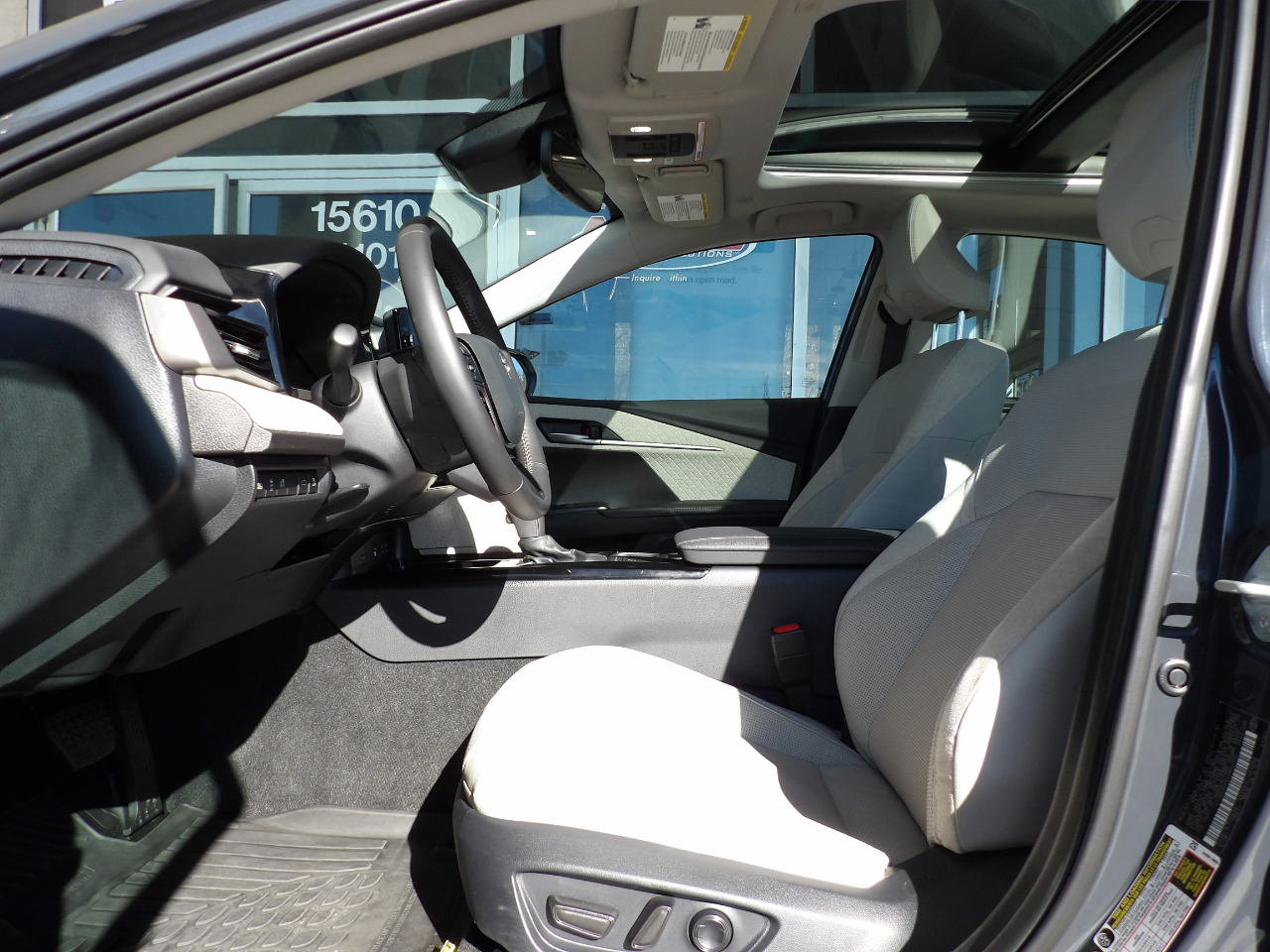 Toyota Camry XLE 2025