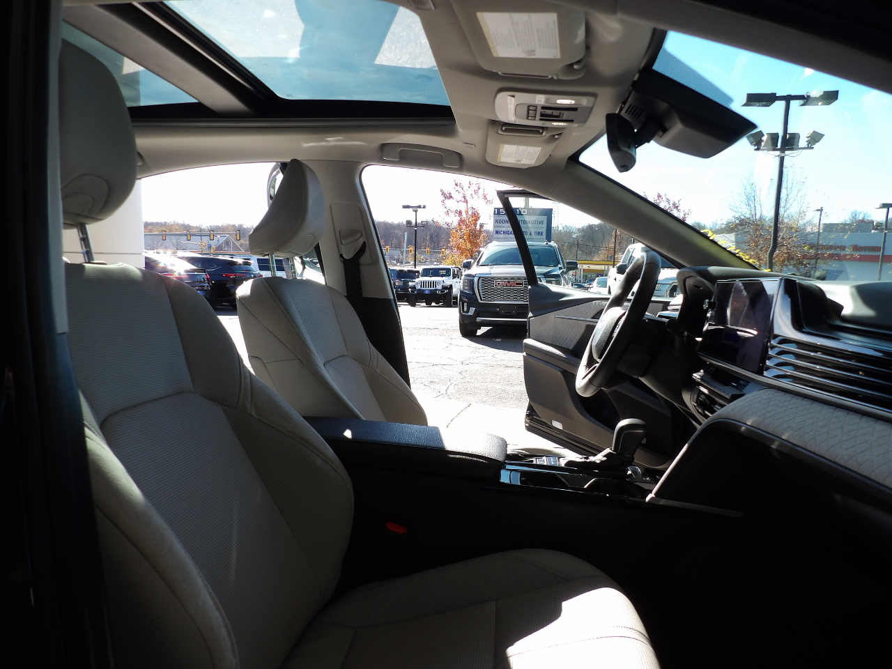 Toyota Camry XLE 2025