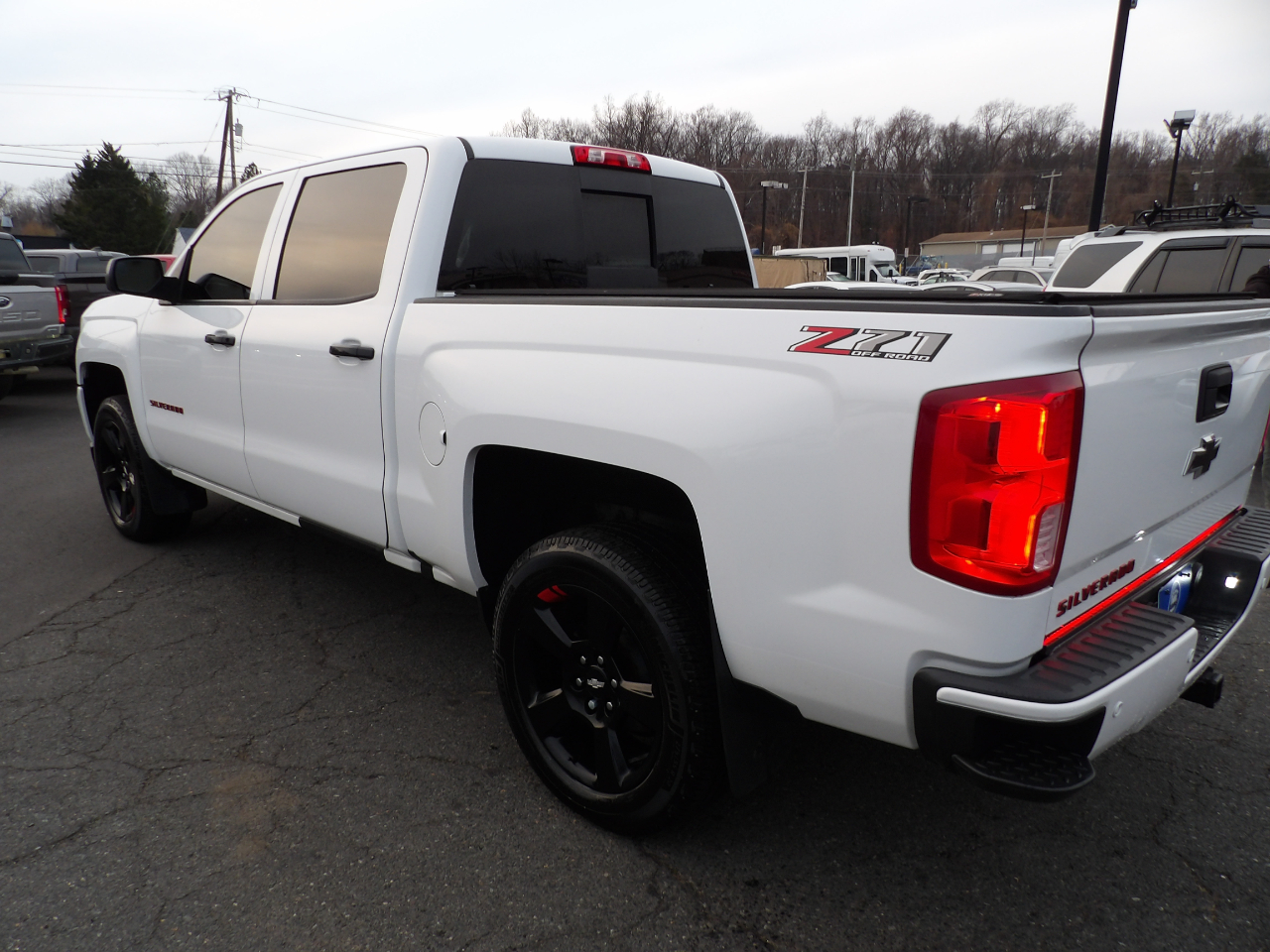Chevrolet Silverado 1500 4WD Crew Cab 143.5" LTZ w/2LZ 2018