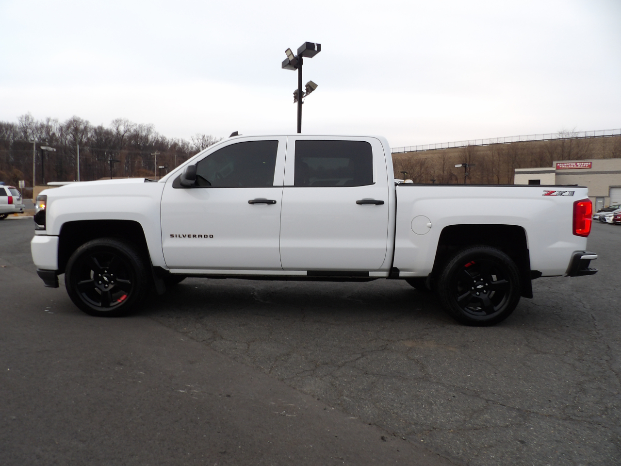 Chevrolet Silverado 1500 4WD Crew Cab 143.5" LTZ w/2LZ 2018