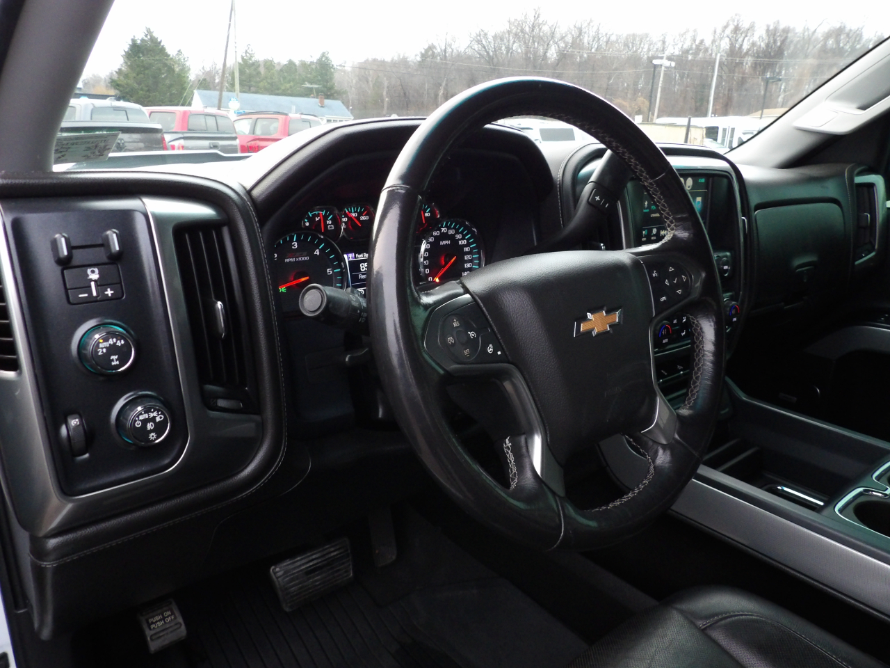 Chevrolet Silverado 1500 4WD Crew Cab 143.5" LTZ w/2LZ 2018