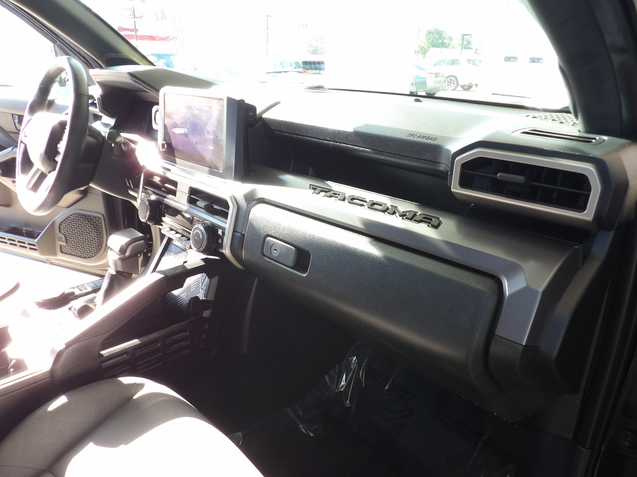 Toyota Tacoma 4WD SR5 Double Cab 5' Bed AT (Natl) 2024