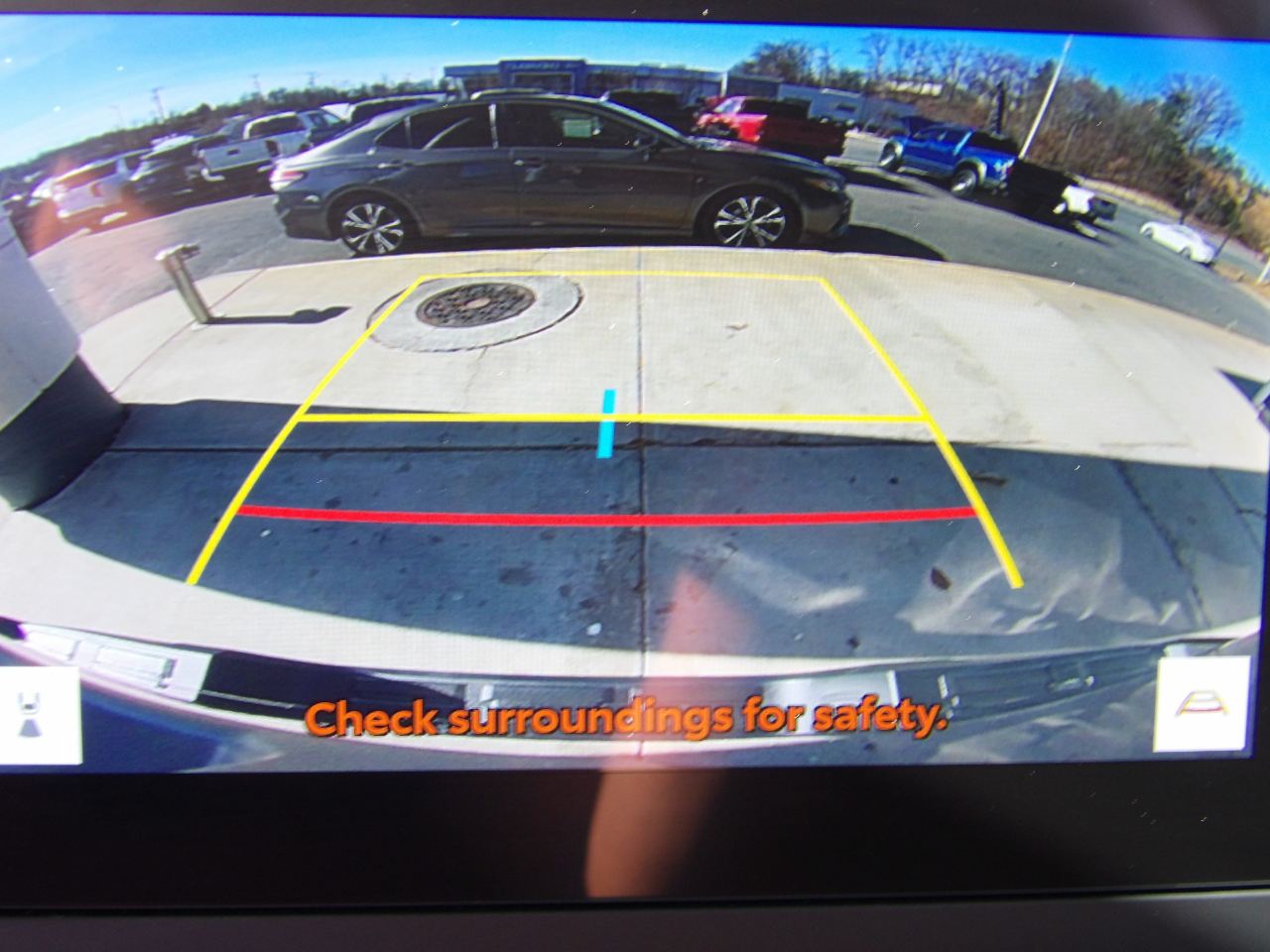 Toyota Tacoma 4WD SR5 Double Cab 5' Bed AT (Natl) 2024