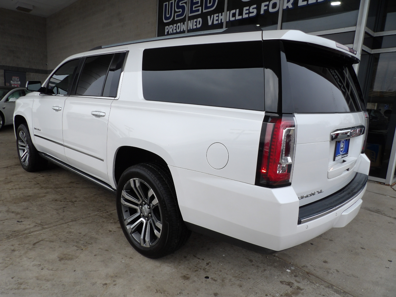 GMC Yukon XL 4WD 4dr Denali 2019