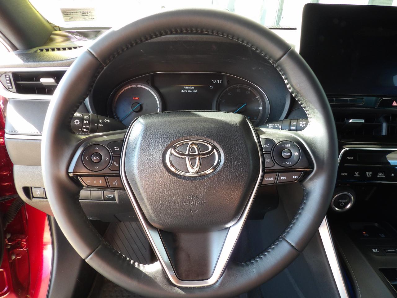 Toyota Venza LE AWD (Natl) 2023