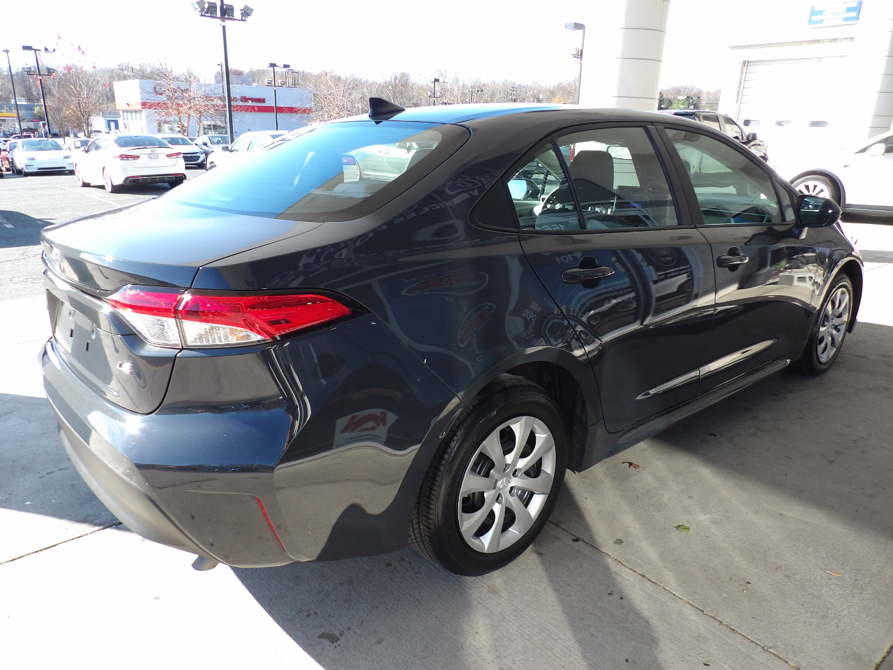 Toyota Corolla LE CVT (Natl) 2025