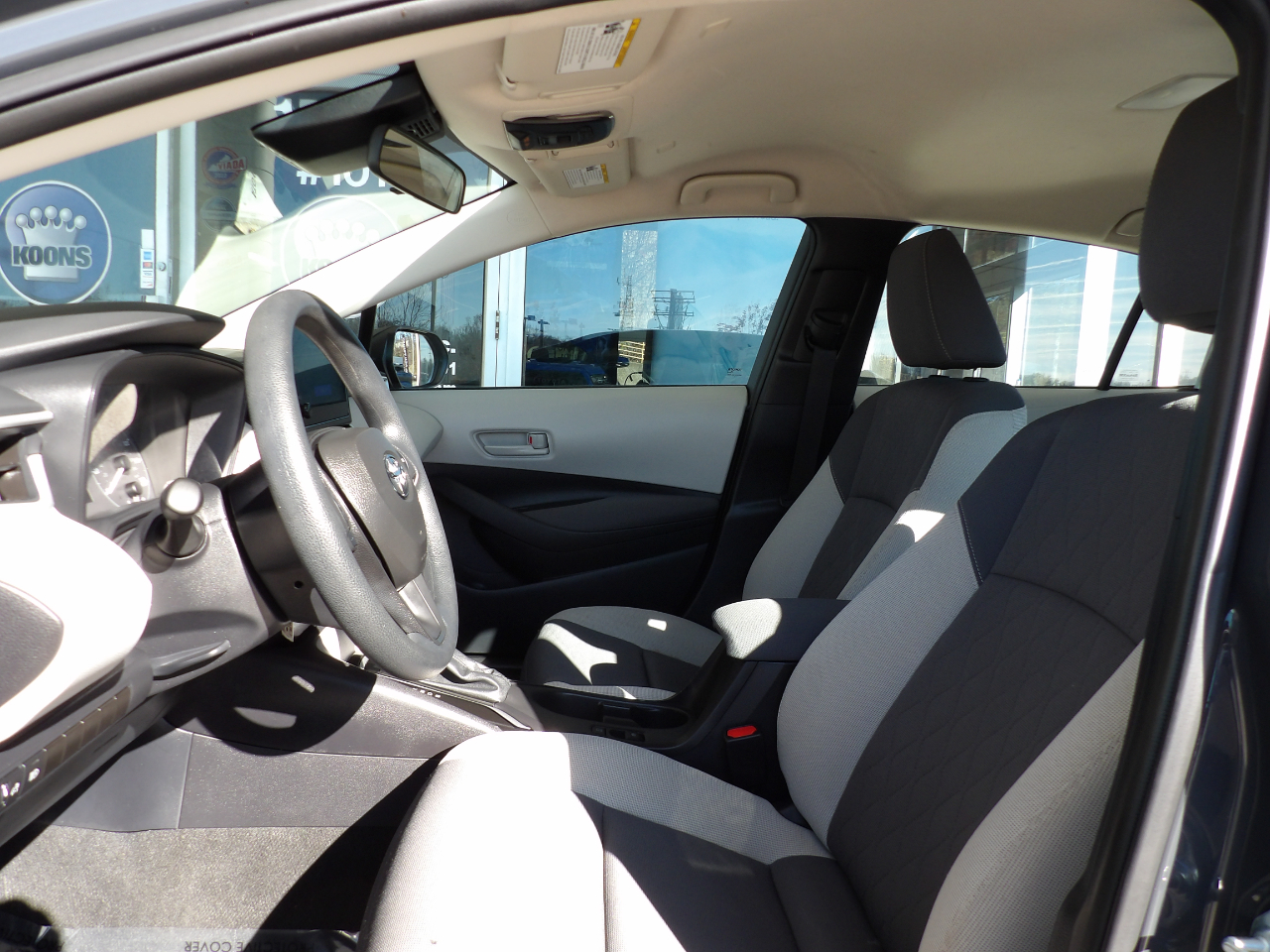 Toyota Corolla LE CVT (Natl) 2025