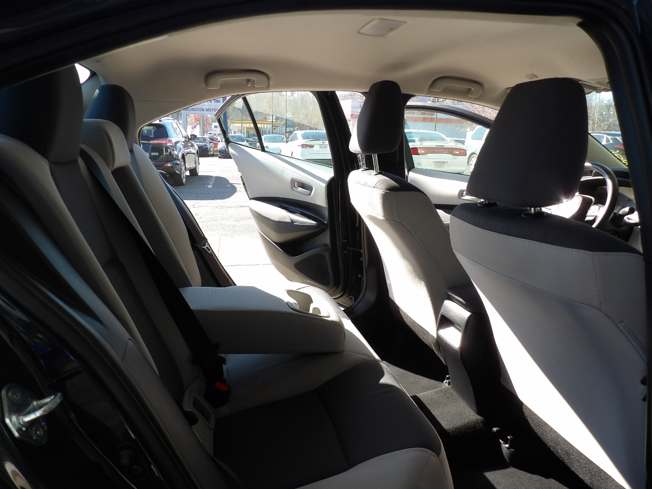 Toyota Corolla LE CVT (Natl) 2025