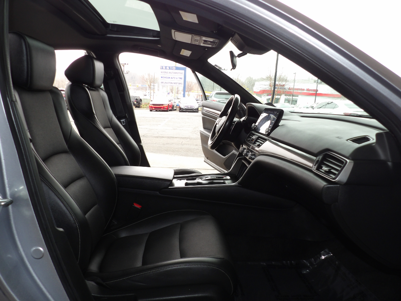 Honda Accord Sedan Sport 2.0T Auto 2022