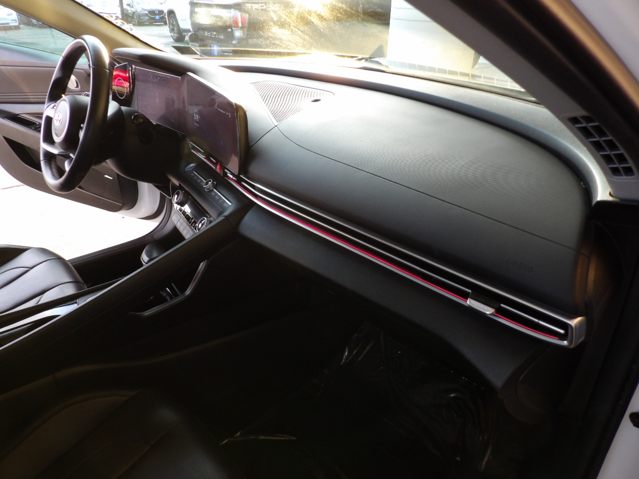 Hyundai Elantra Hybrid Limited DCT 2023