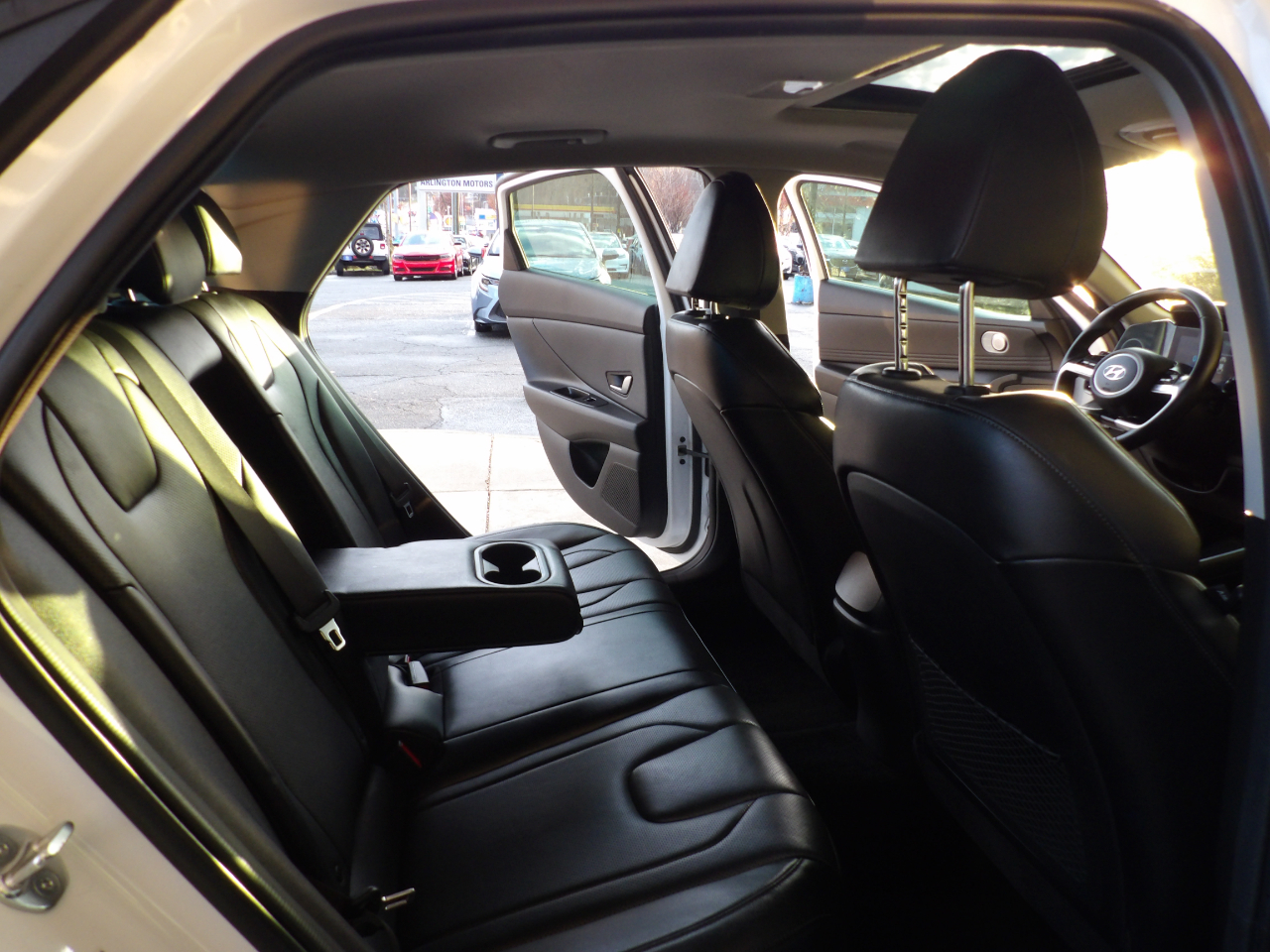 Hyundai Elantra Hybrid Limited DCT 2023