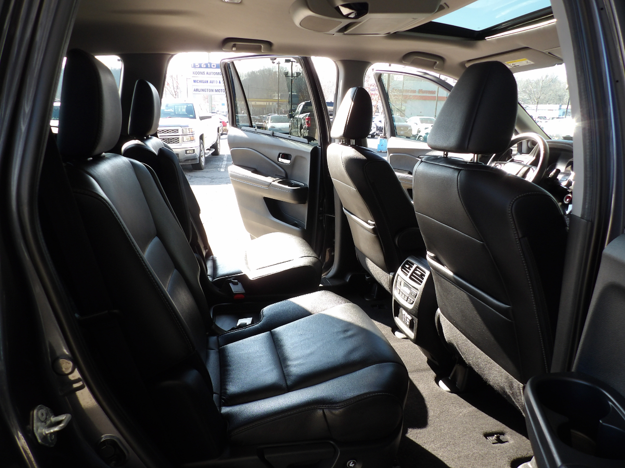 Honda Pilot Touring 7-Passenger 2WD 2022