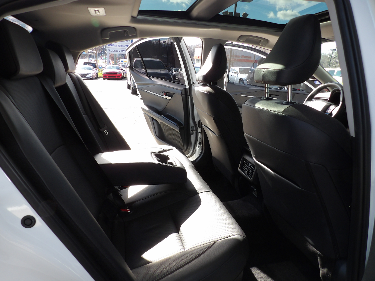 Toyota Camry XLE 2025