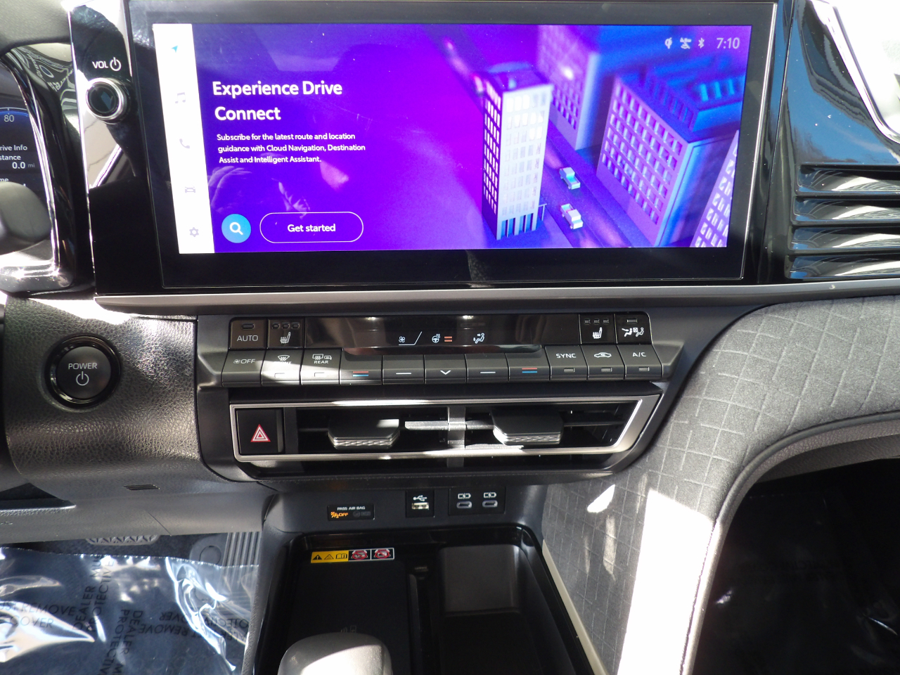 Toyota Camry XLE 2025