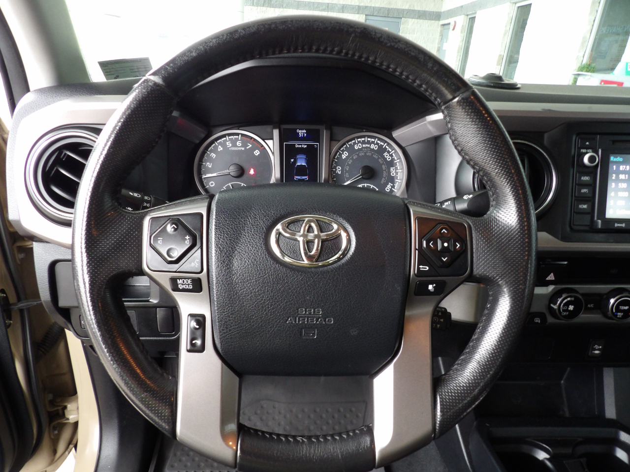 Toyota Tacoma SR5 Double Cab 6' Bed V6 4x4 AT (Natl) 2017