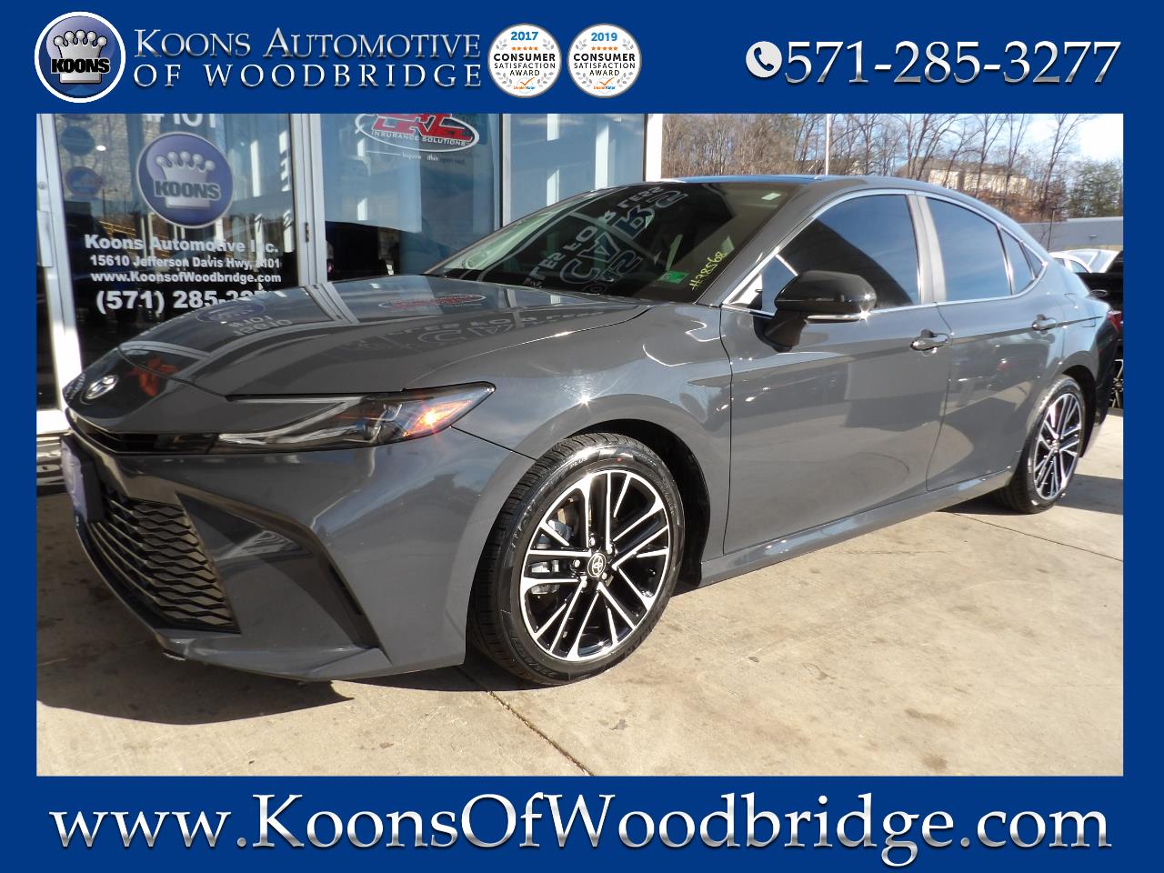 2025 Toyota Camry XLE's photo