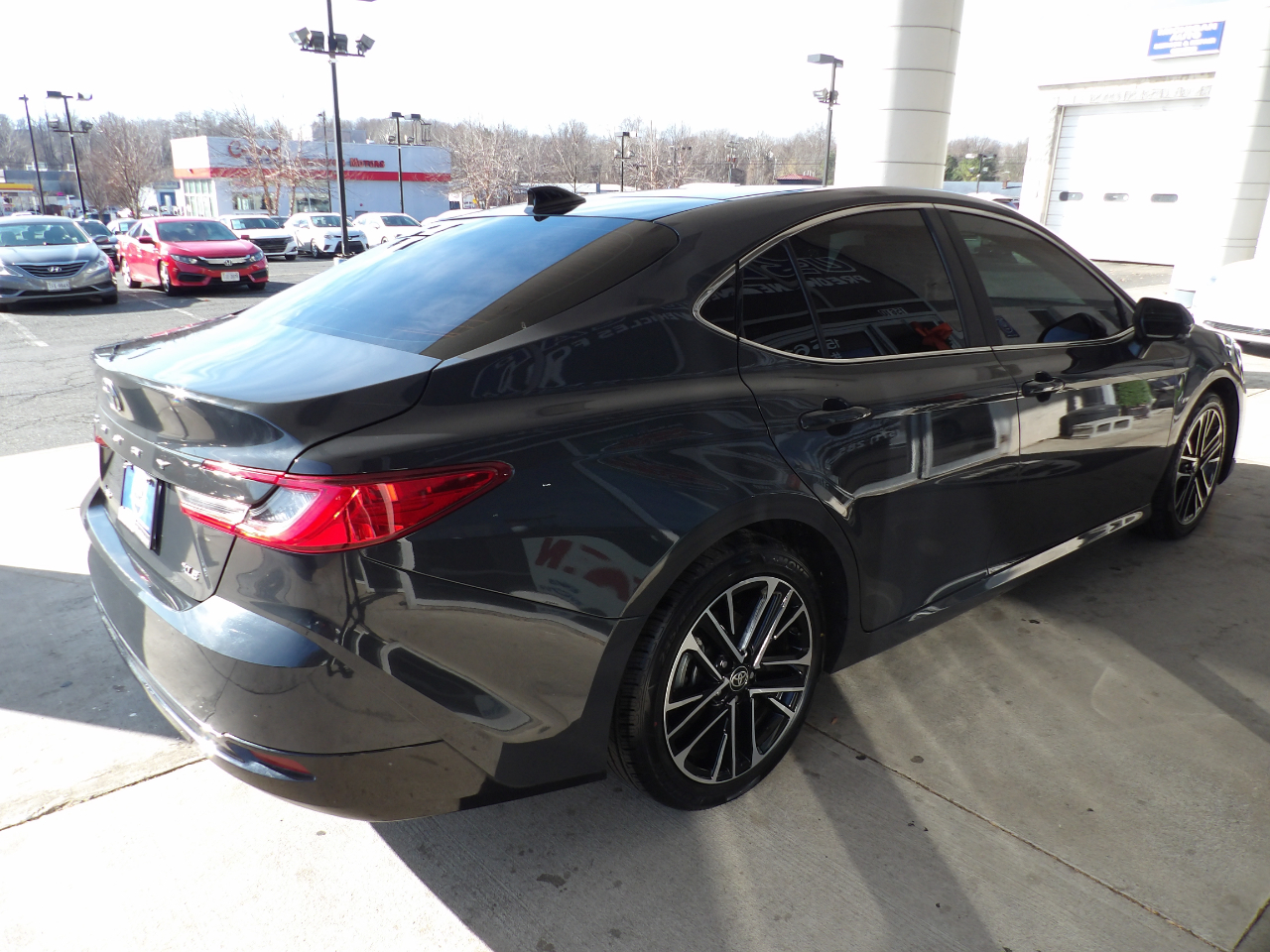 Toyota Camry XLE 2025