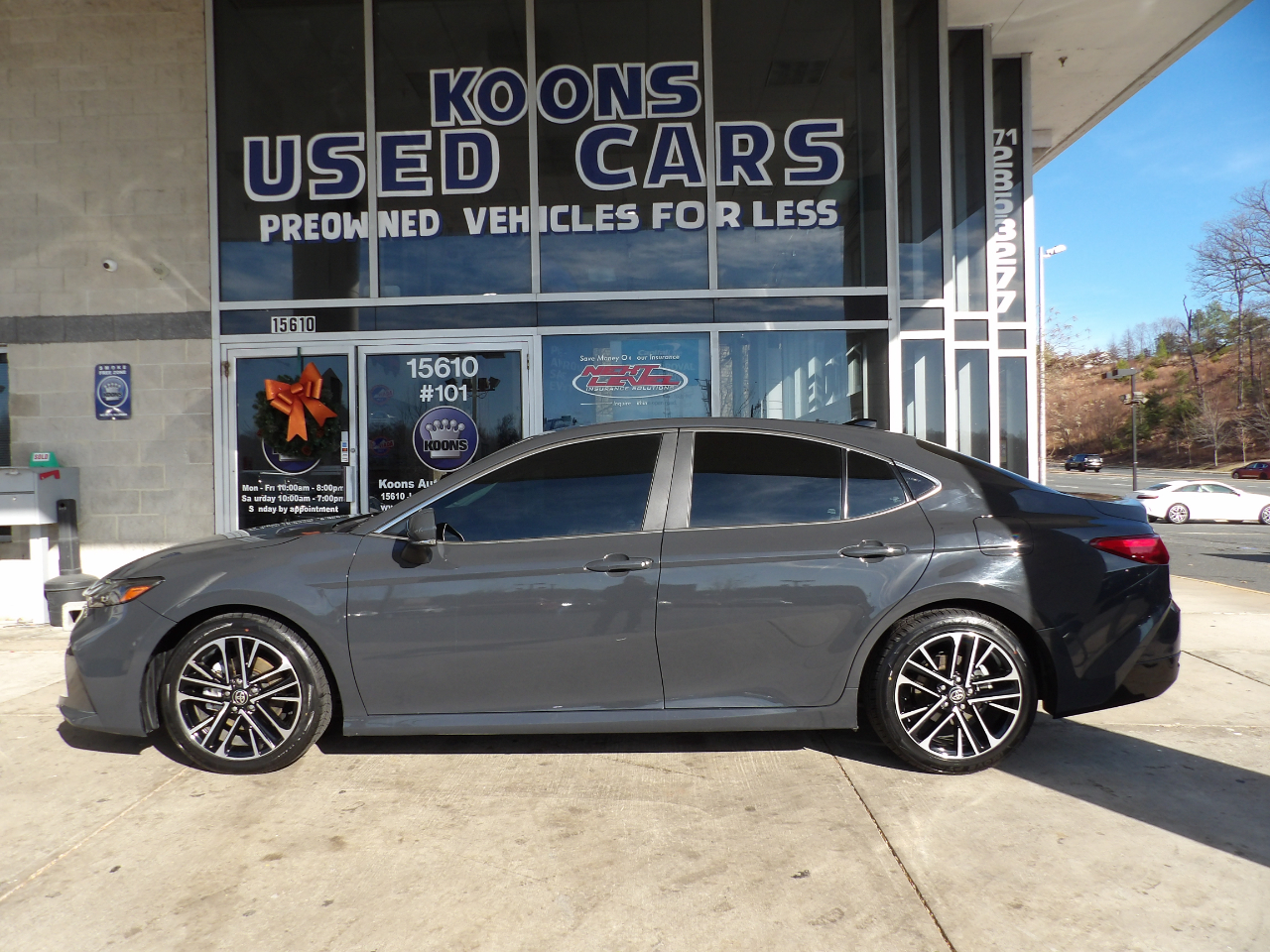 Toyota Camry XLE 2025