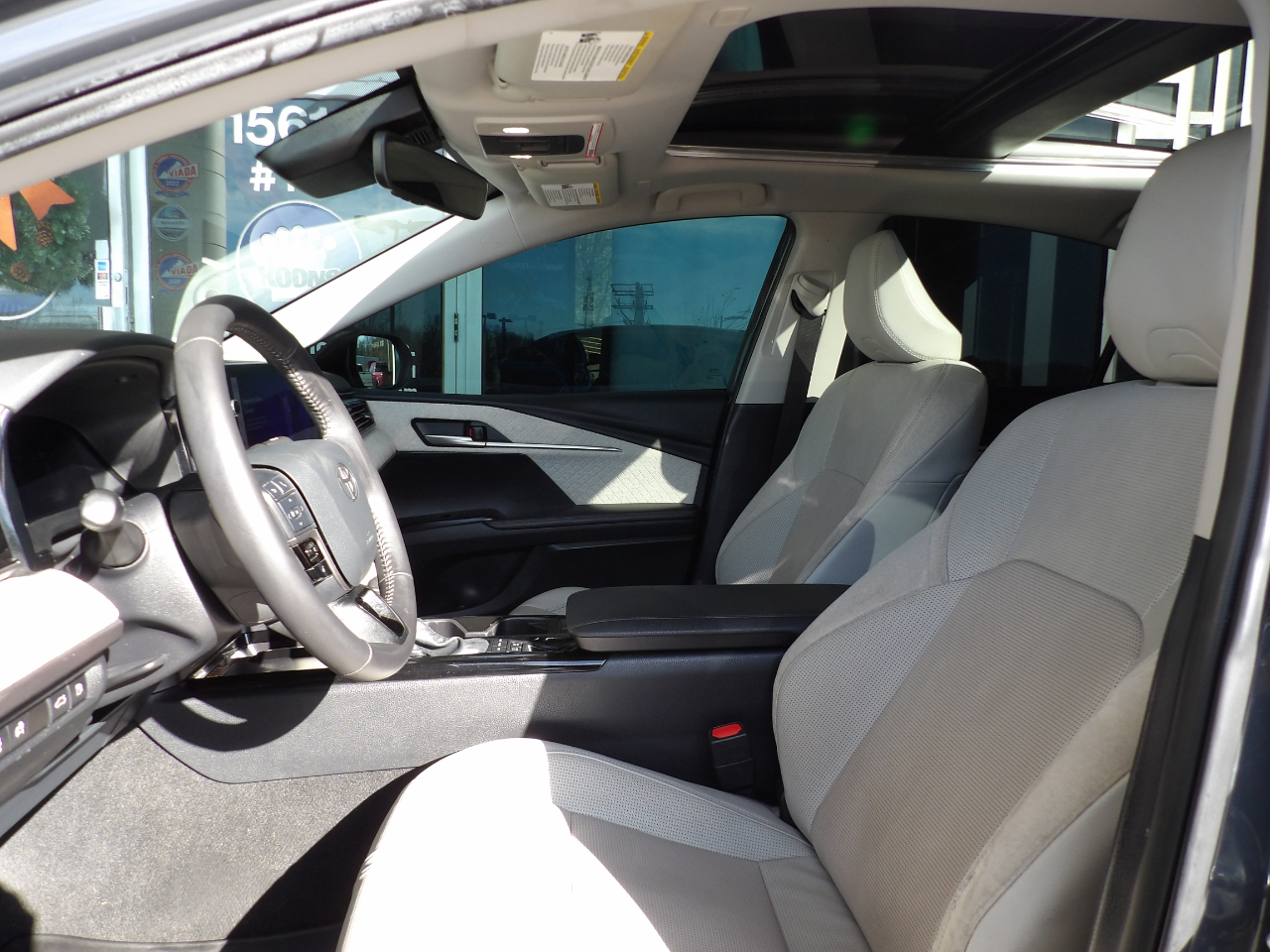 Toyota Camry XLE 2025