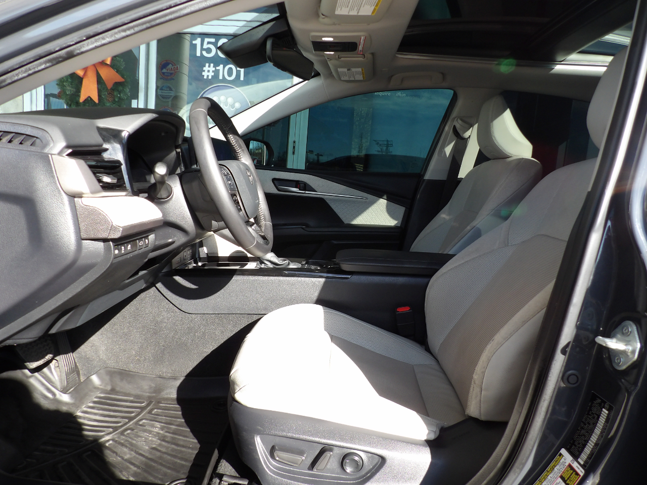 Toyota Camry XLE 2025