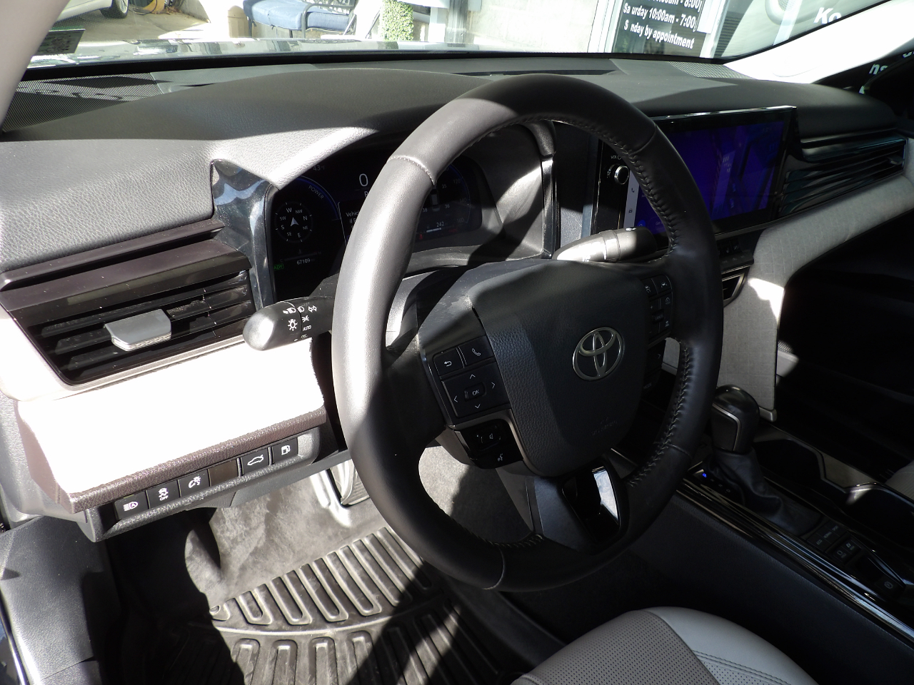 Toyota Camry XLE 2025