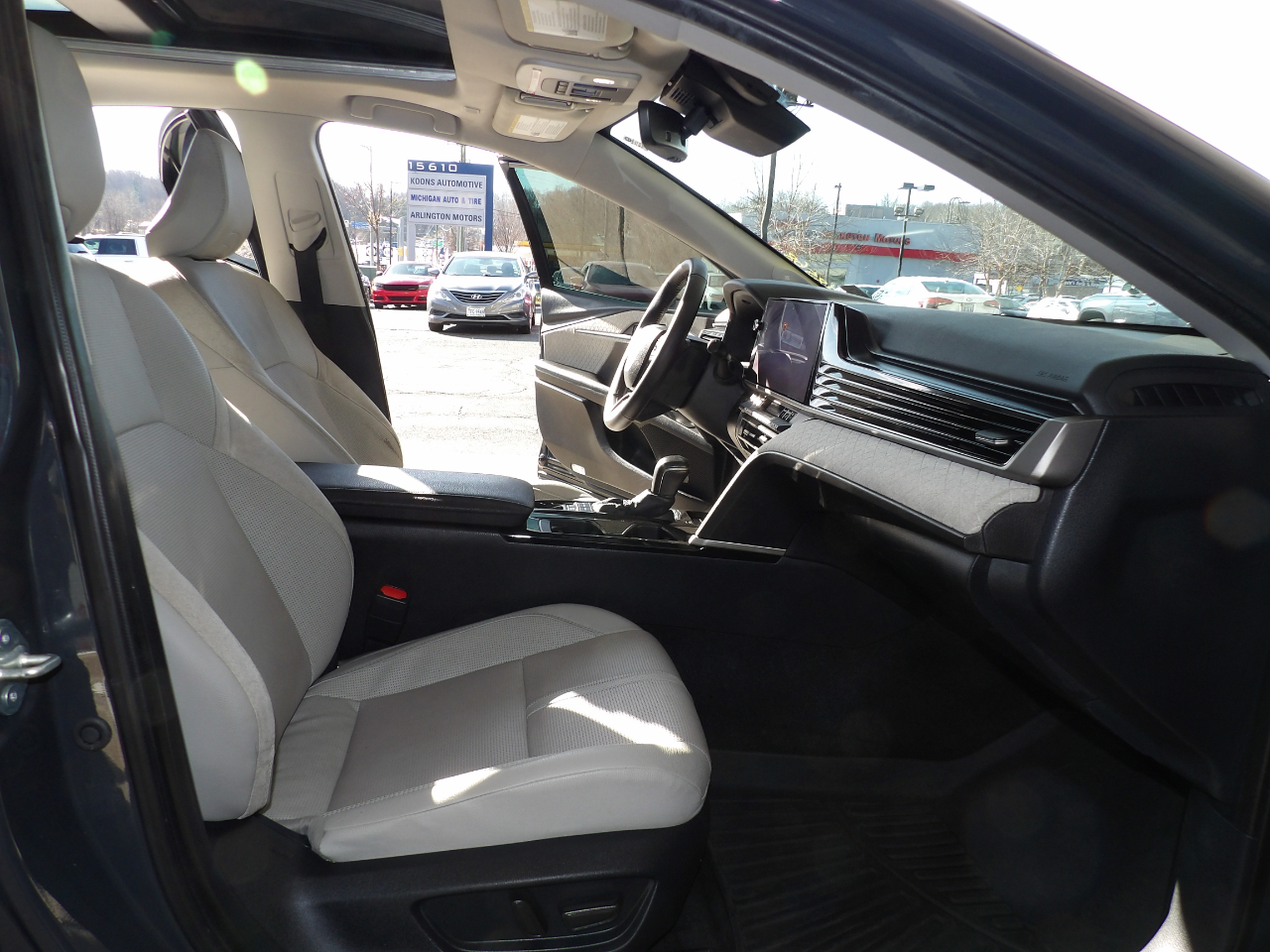 Toyota Camry XLE 2025