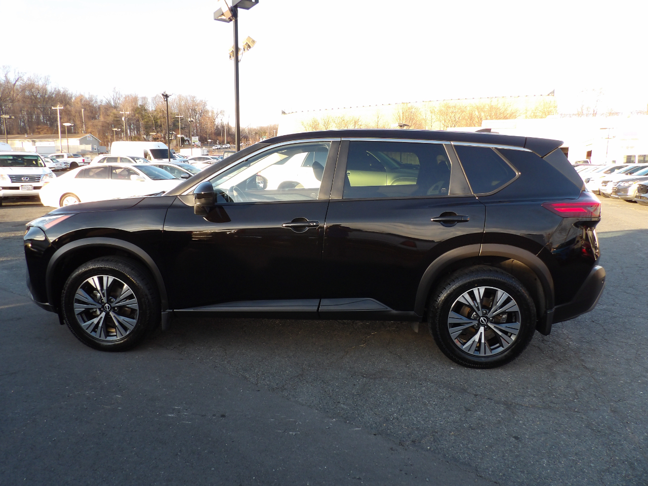 Nissan Rogue FWD SV 2023