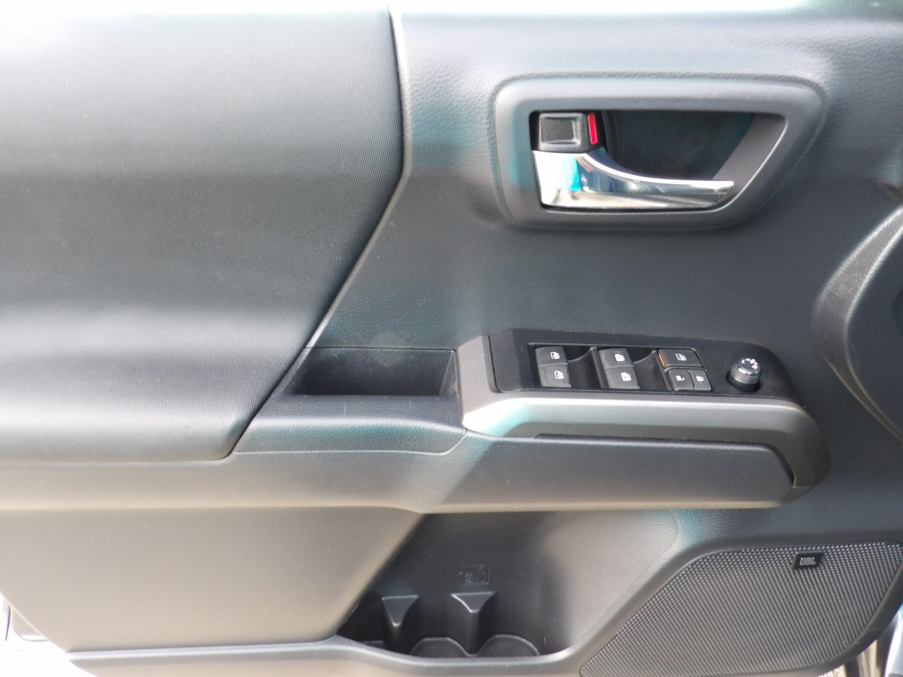 Toyota Tacoma 4WD TRD Off Road Double Cab 5' Bed AT (Natl) 2023