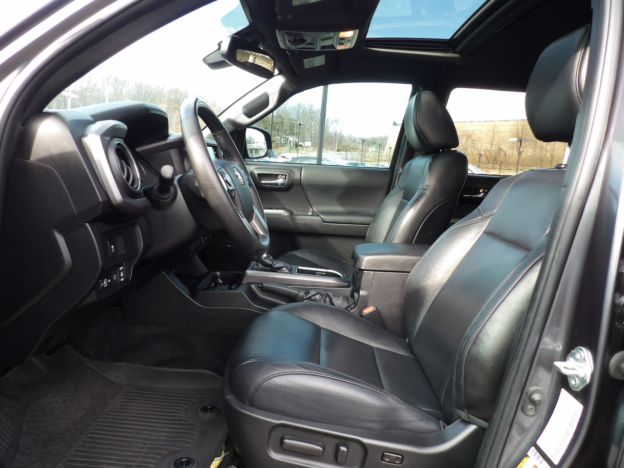 Toyota Tacoma 4WD TRD Off Road Double Cab 5' Bed AT (Natl) 2023