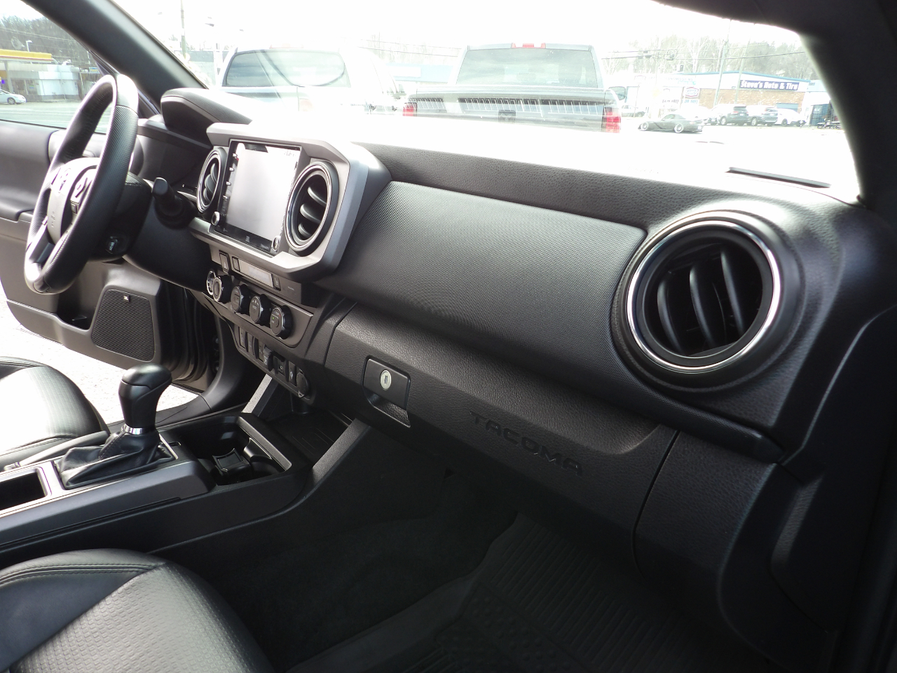 Toyota Tacoma 4WD TRD Off Road Double Cab 5' Bed AT (Natl) 2023