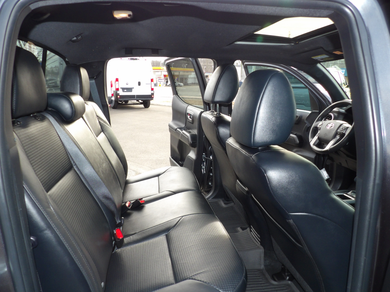 Toyota Tacoma 4WD TRD Off Road Double Cab 5' Bed AT (Natl) 2023