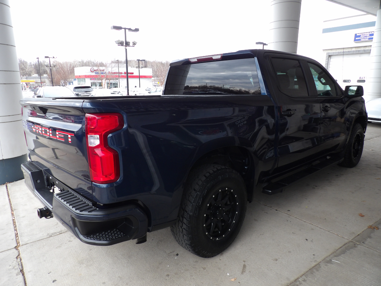 Chevrolet Silverado 1500 2WD Crew Cab 147" Custom 2021