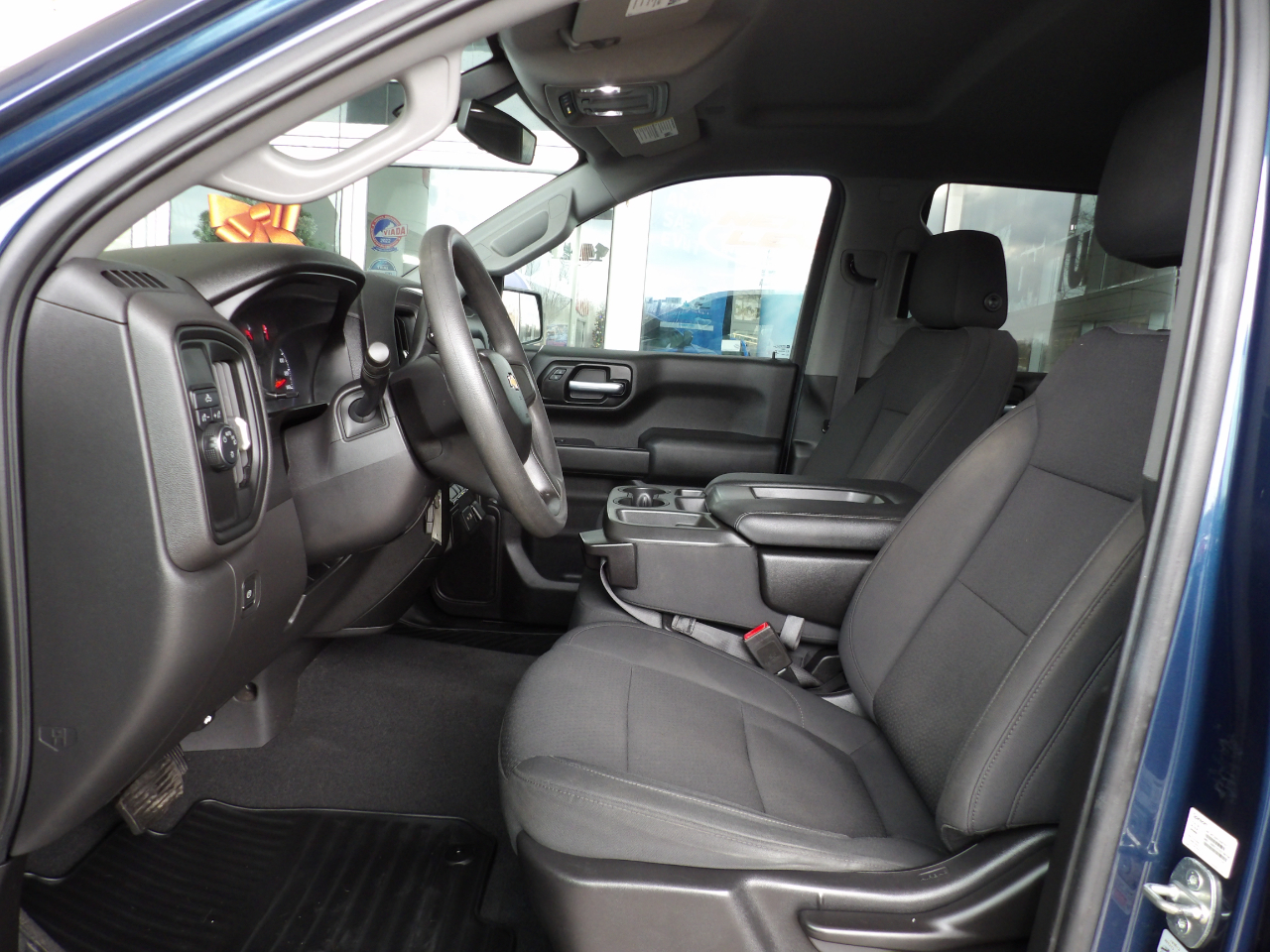 Chevrolet Silverado 1500 2WD Crew Cab 147" Custom 2021