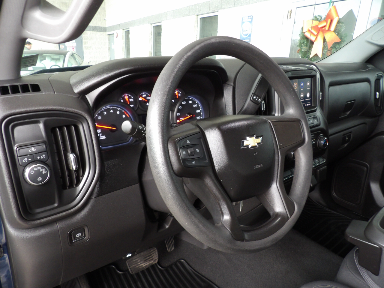 Chevrolet Silverado 1500 2WD Crew Cab 147" Custom 2021