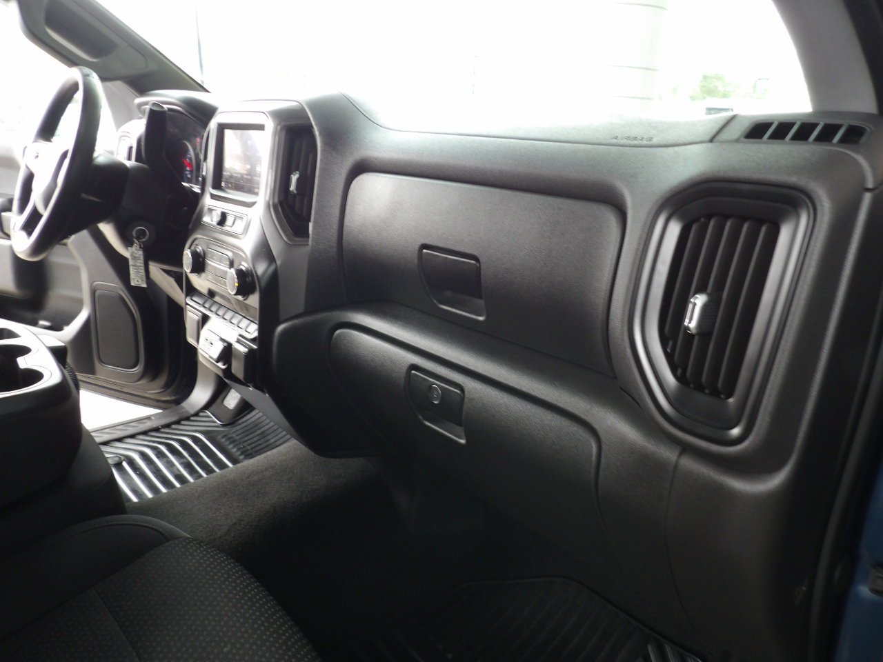 Chevrolet Silverado 1500 2WD Crew Cab 147" Custom 2021