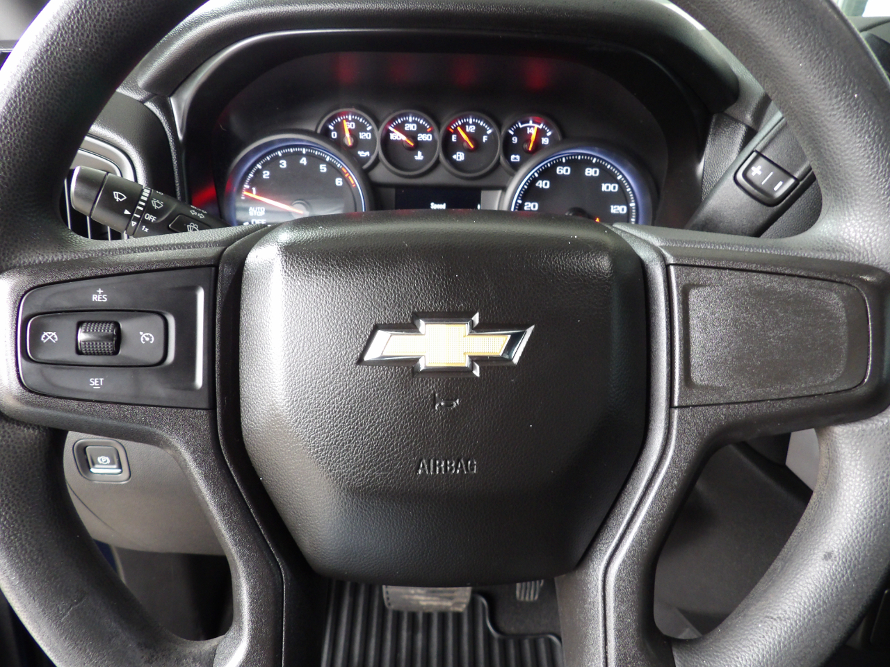 Chevrolet Silverado 1500 2WD Crew Cab 147" Custom 2021