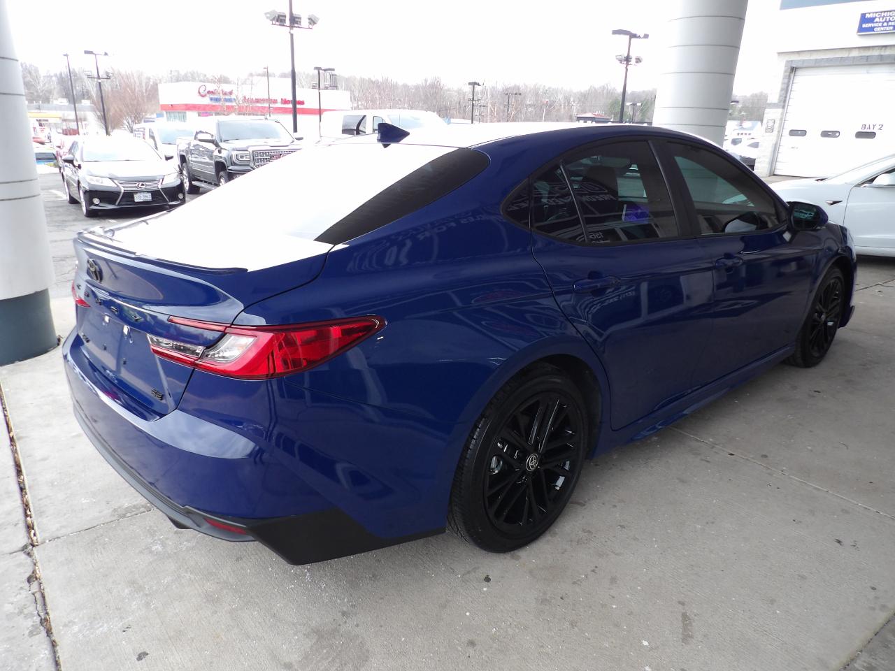 Toyota Camry SE 2025