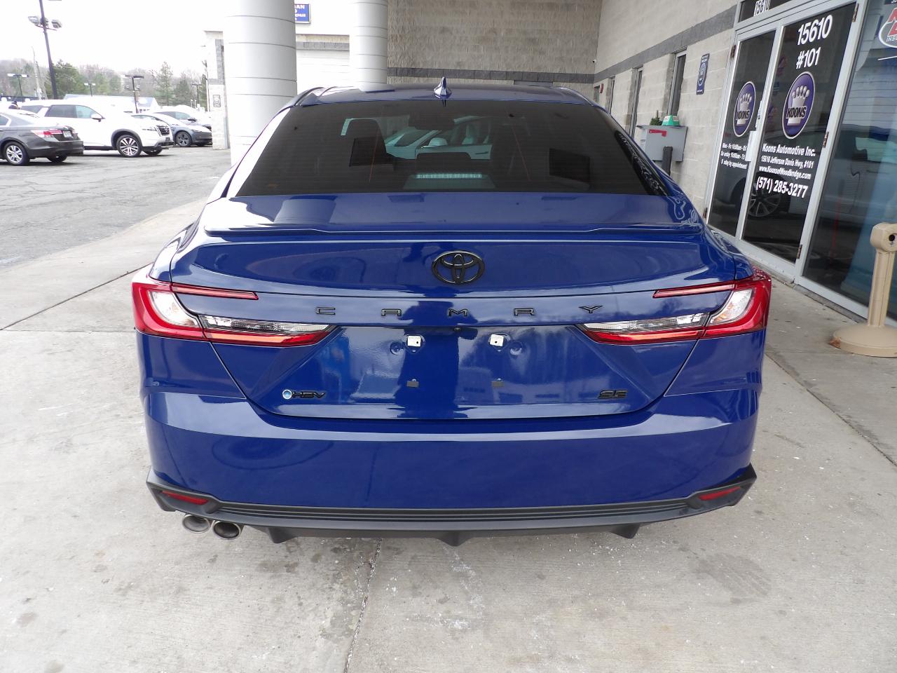 Toyota Camry SE 2025