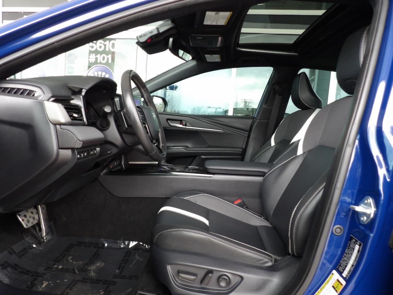 Toyota Camry SE 2025