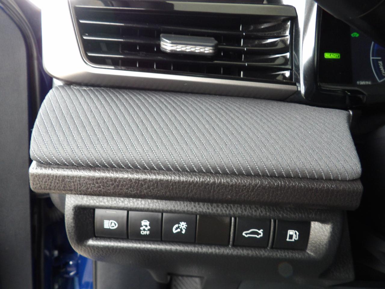 Toyota Camry SE 2025