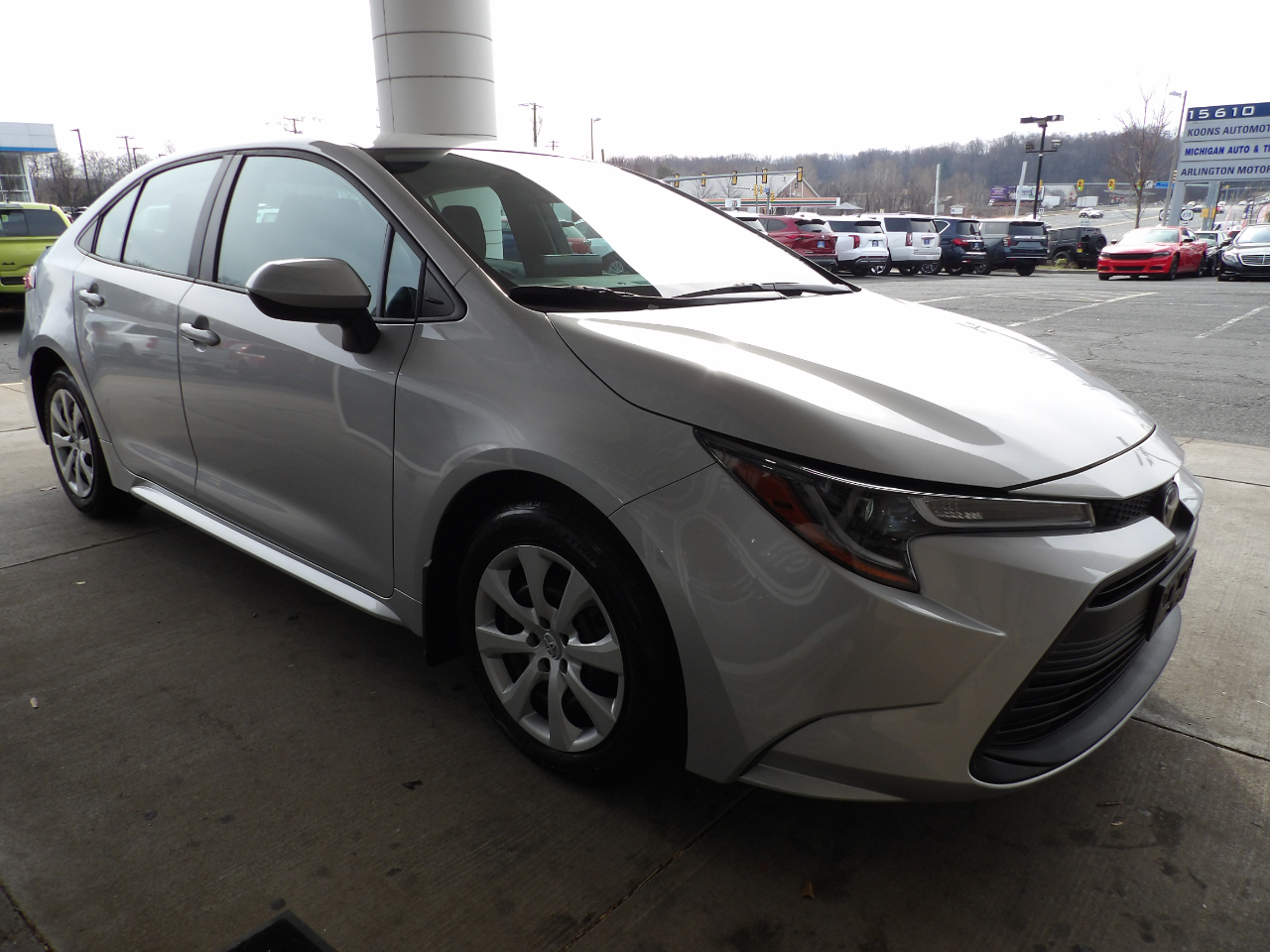 Toyota Corolla LE CVT (Natl) 2024