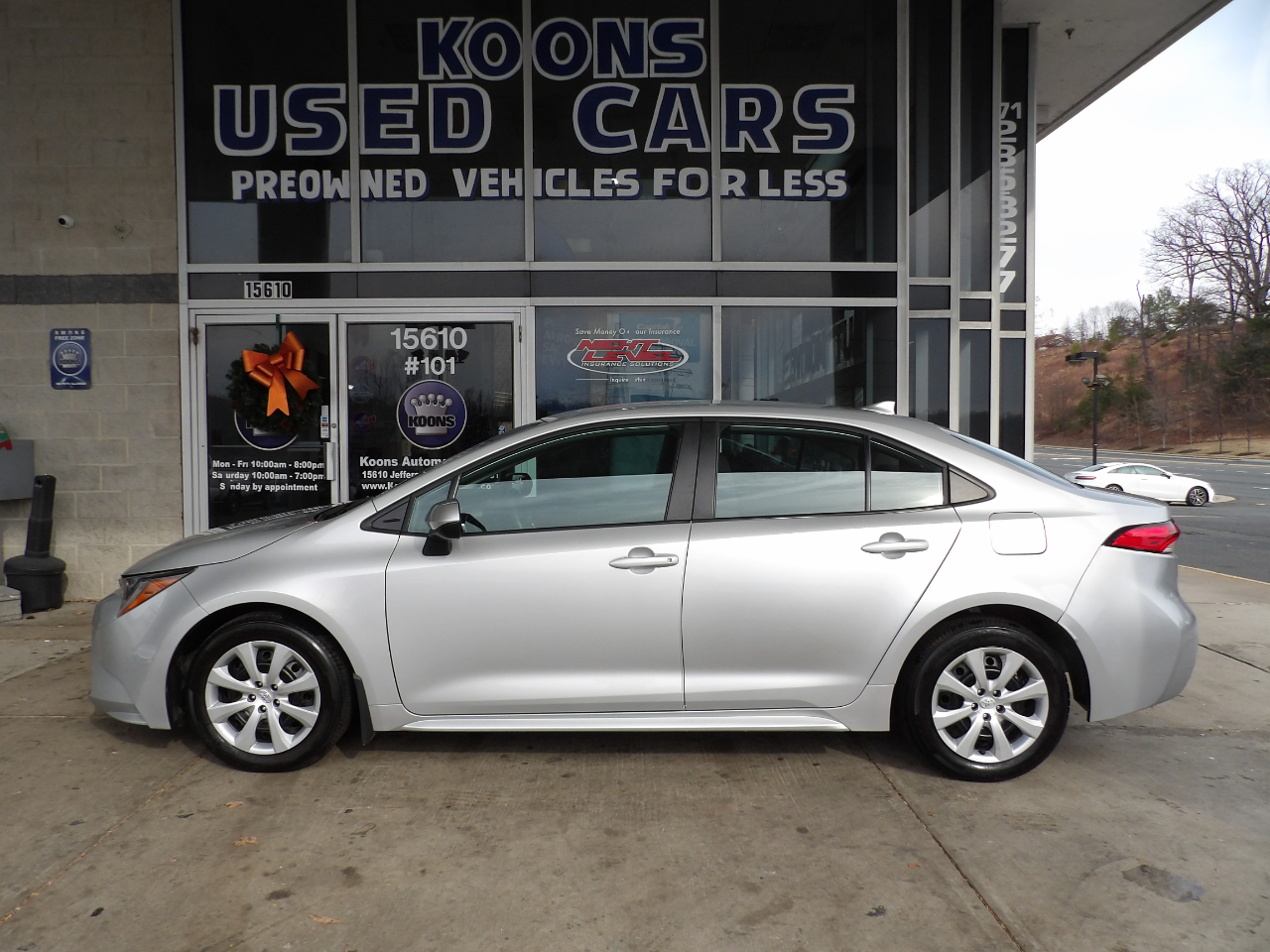 Toyota Corolla LE CVT (Natl) 2024