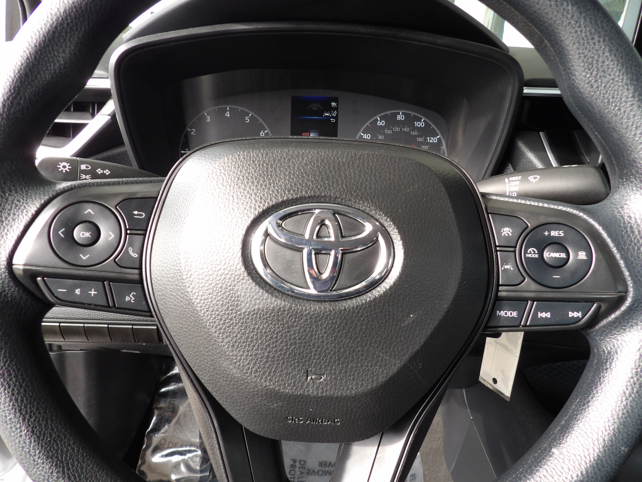 Toyota Corolla LE CVT (Natl) 2024