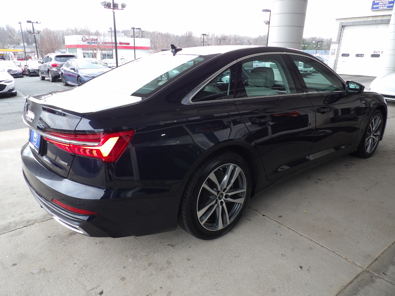 Audi A6 Sedan Premium Plus 55 TFSI quattro 2023