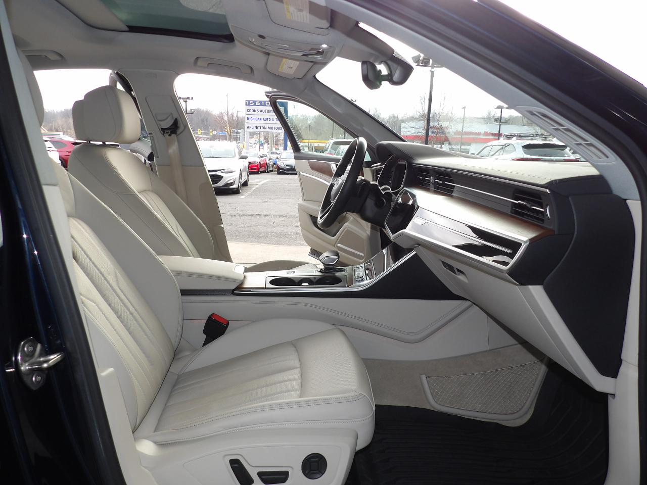 Audi A6 Sedan Premium Plus 55 TFSI quattro 2023