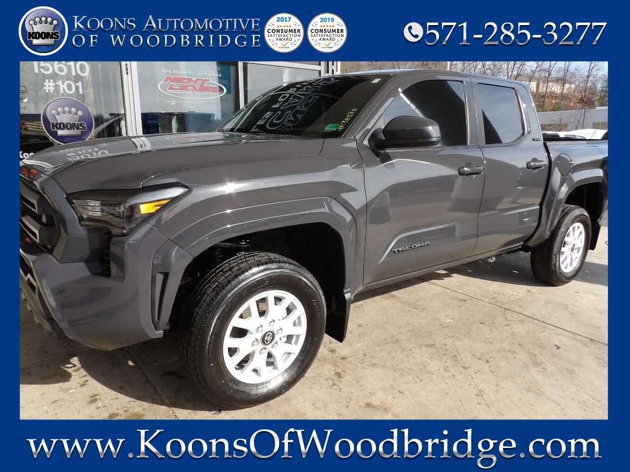 2025 Toyota Tacoma SR5's photo