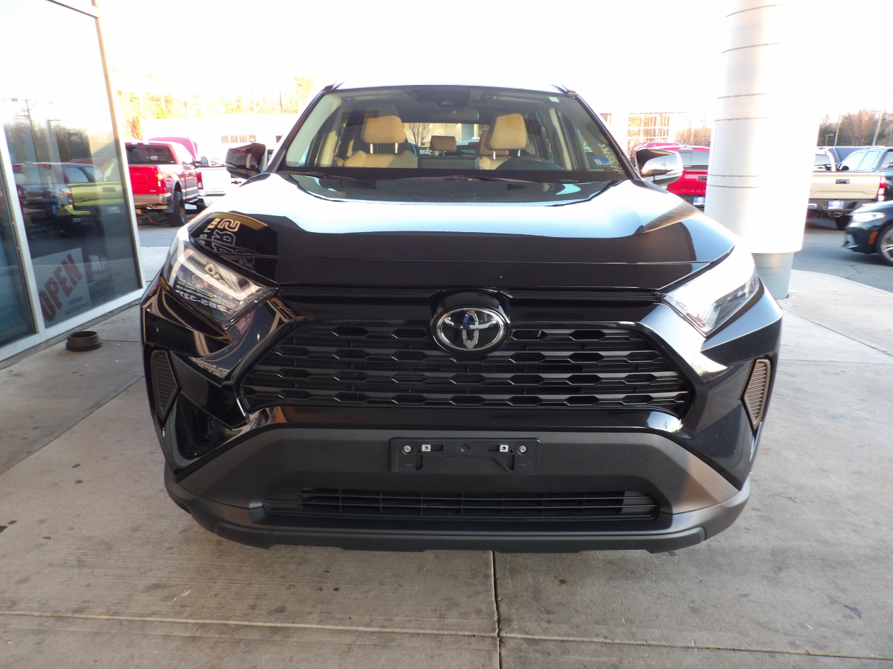 Toyota RAV4 XLE AWD (Natl) 2024