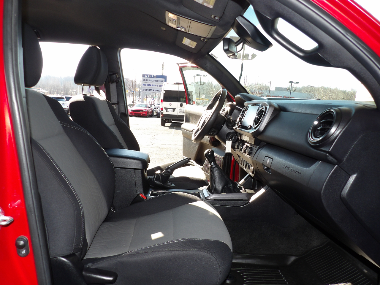 Toyota Tacoma 4WD TRD Sport Double Cab 6' Bed AT (Natl) 2021