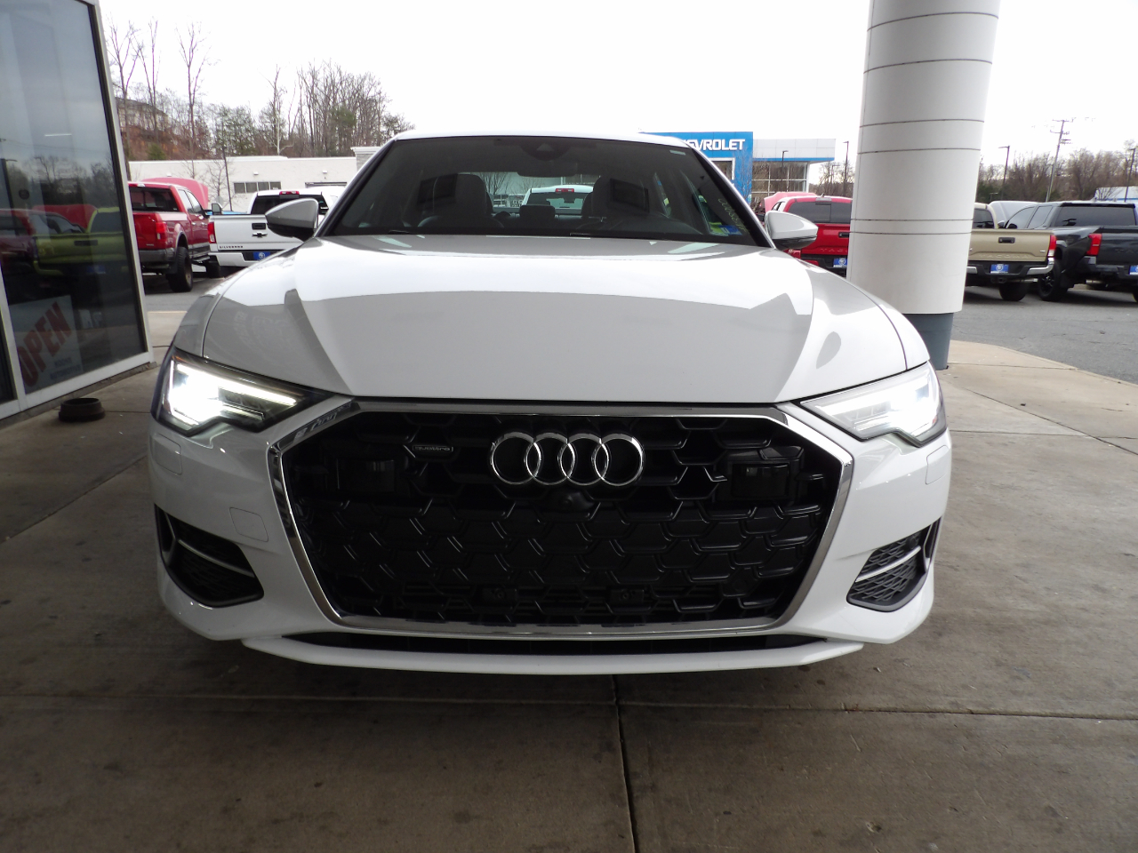 Audi A6 Sedan Premium Plus 45 TFSI quattro 2024