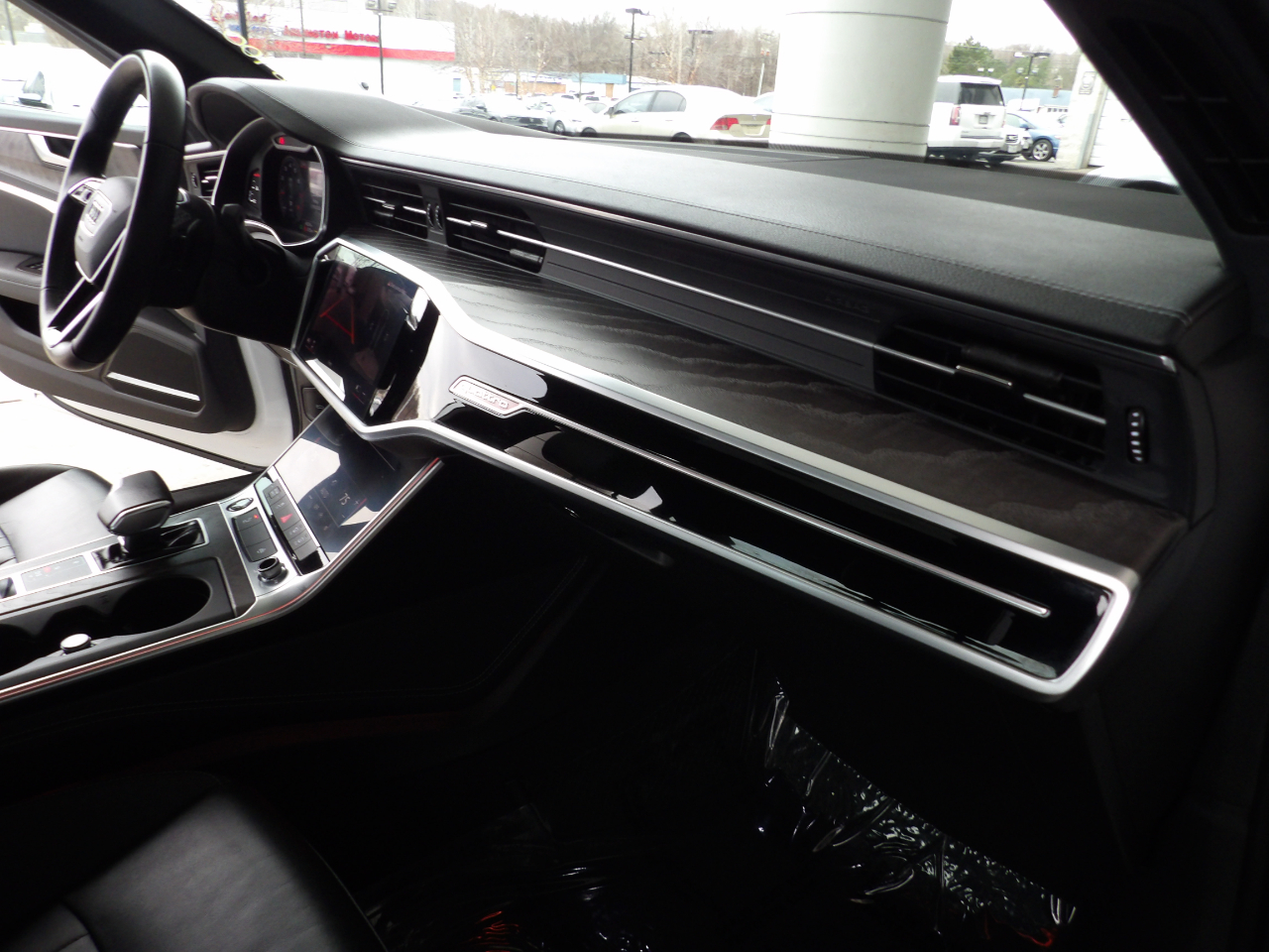 Audi A6 Sedan Premium Plus 45 TFSI quattro 2024